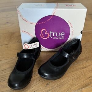 NEW Btrue BareTraps Black Shoes Ladies Black 7 Medium Mary Jane Style